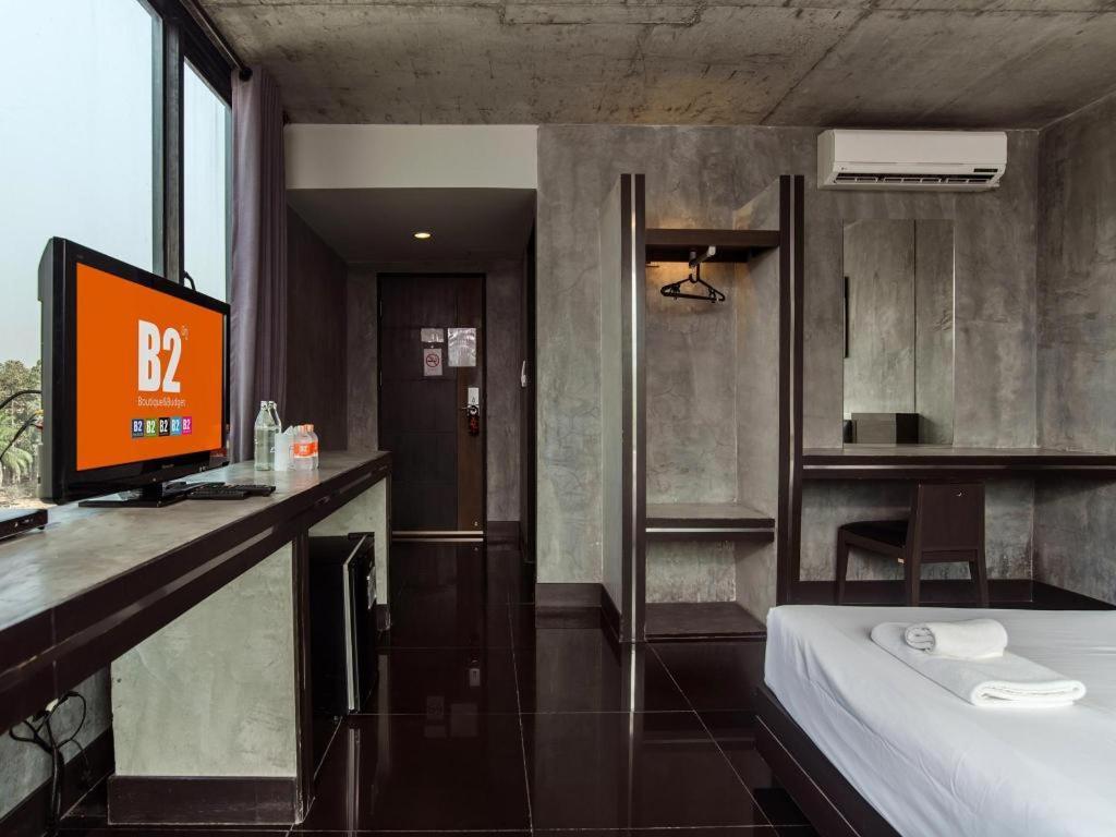 B2 Black Business And Budget Hotel Чиангмай Екстериор снимка