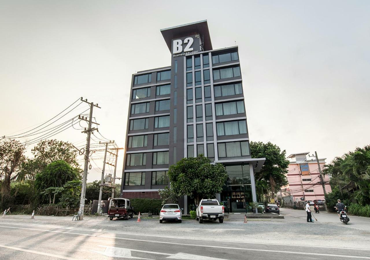 B2 Black Business And Budget Hotel Чиангмай Екстериор снимка